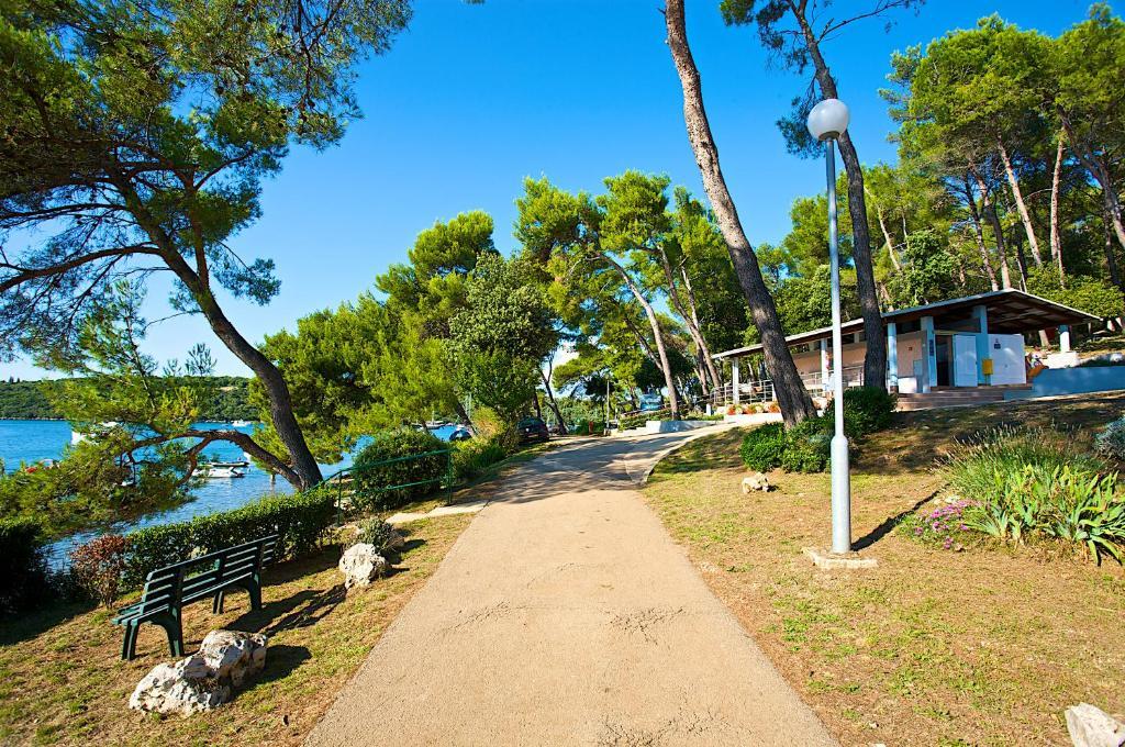 Arena Indije Mobile Homes Banjole Εξωτερικό φωτογραφία